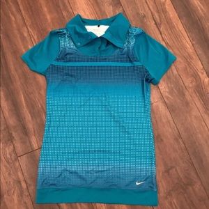 Women’s Nike golf shirt